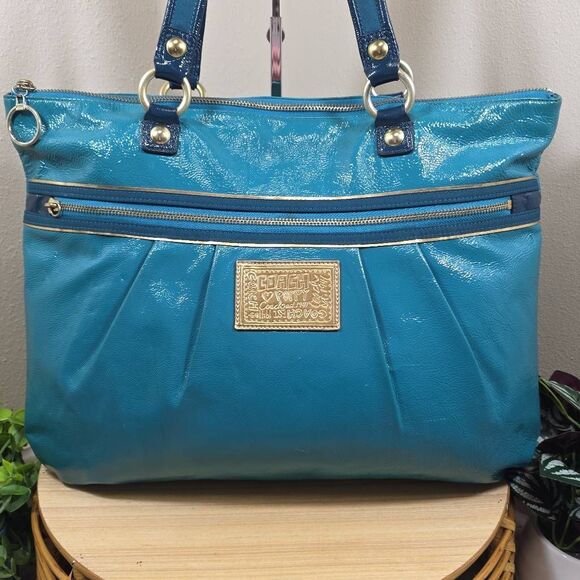 Coach Poppy Patent Leather Large Tote - Picture 2 of 13